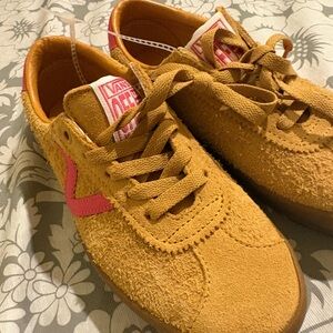 2024 vans sport yellow pink